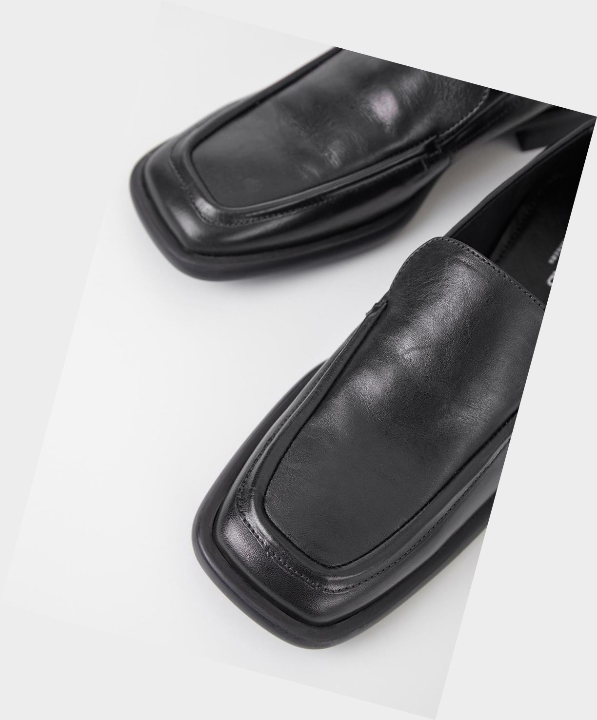 Women's Vagabond Brittie Loafers Black | FEYKBI285