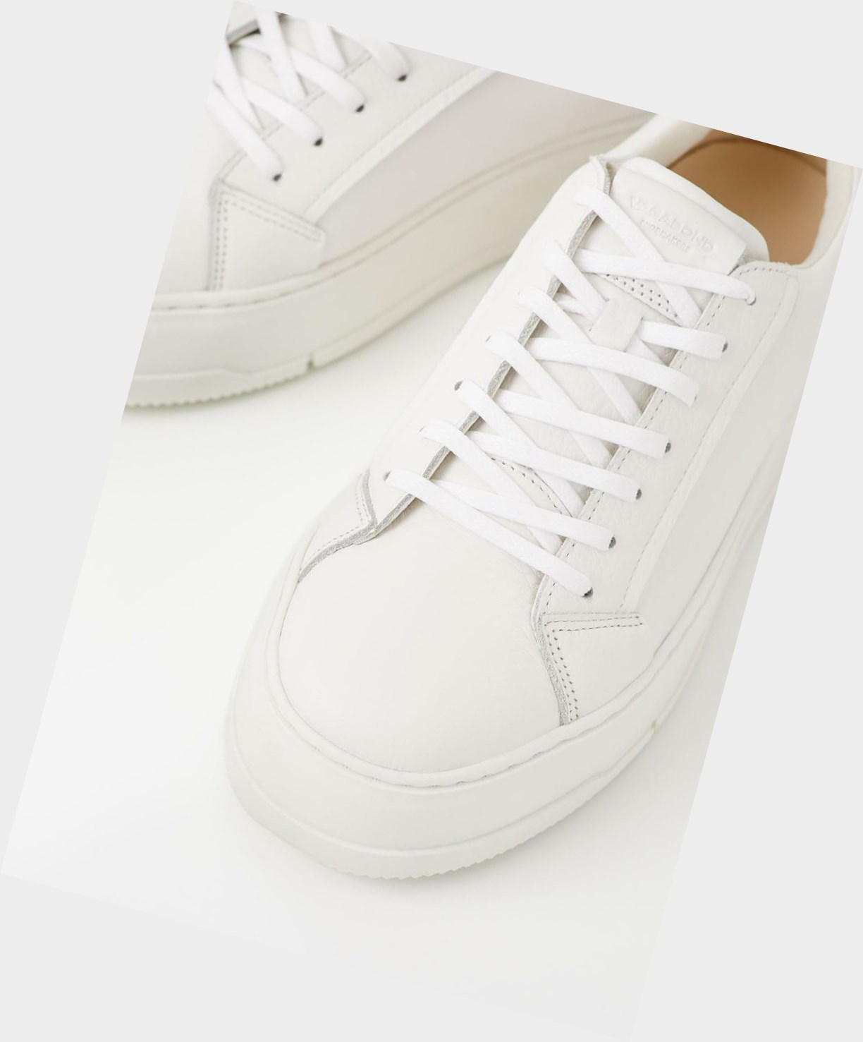 Women's Vagabond Judy Low Top Sneakers White | XGFVRO513